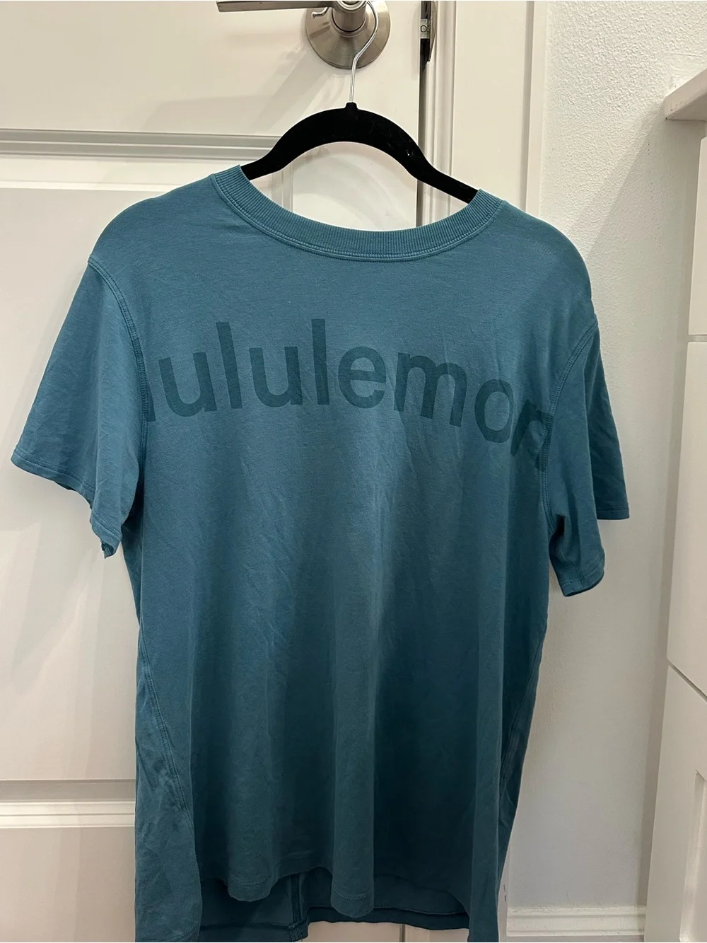 Lululemon Women’s Teal Blue Logo Short Sleeve Tee